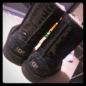 Ugg boots kids size 2